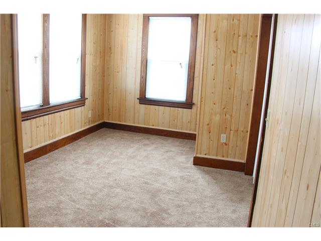 4 Avon Street, Ansonia, CT 06401
