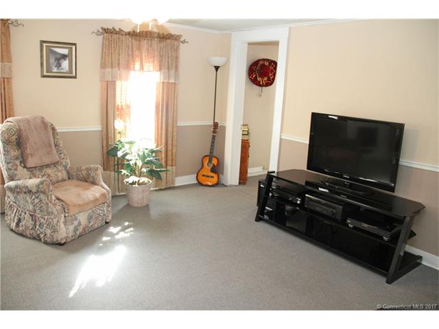 258Wakelee Ave, Ansonia, CT 06401