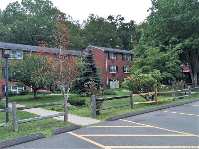 79f Briarwood Ln, Branford, CT 06405