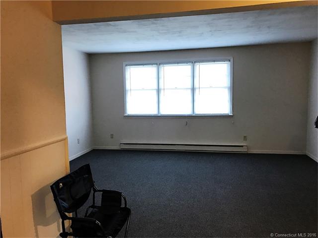 79f Briarwood Ln, Branford, CT 06405