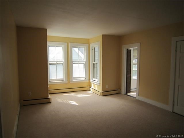61Hopson Ave, Branford, CT 06405