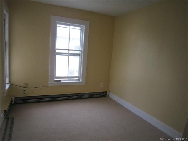 61Hopson Ave, Branford, CT 06405