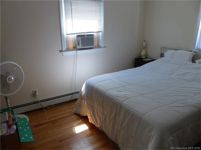 33Gilbert Ln #1, Branford, CT 06405