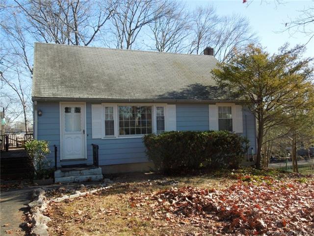 81 Waverly Park Rd, Branford, CT 06405
