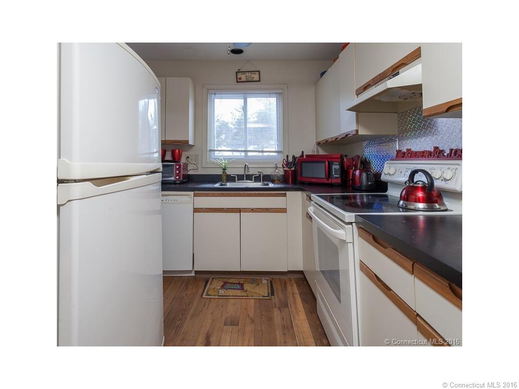217 Blueberry Ln, Branford, CT 06405