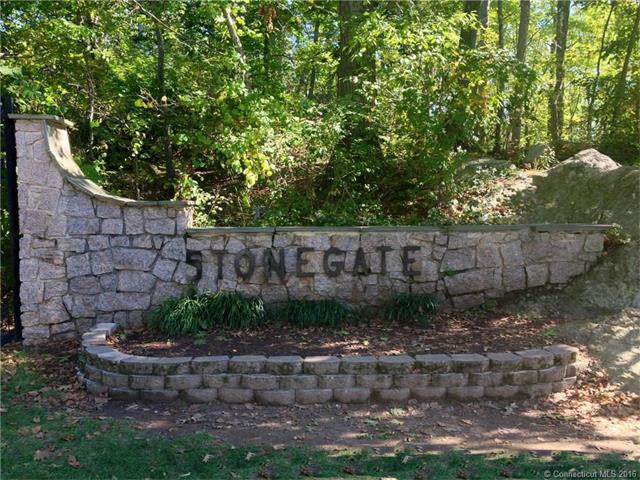 29 Stonegate, Branford, CT 06405