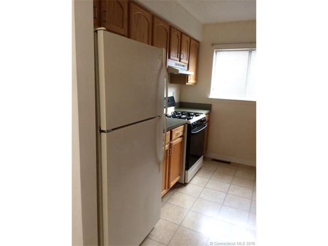 29 Stonegate, Branford, CT 06405
