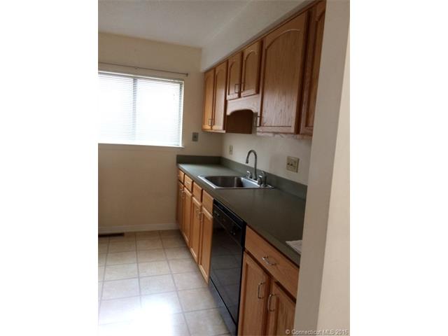 29 Stonegate, Branford, CT 06405