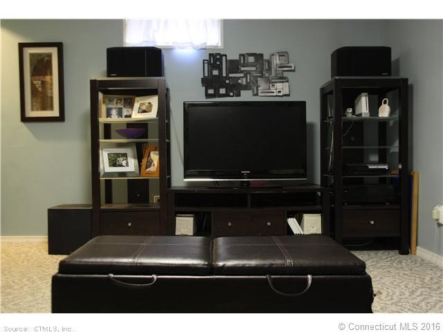 6Stonegate #A, Branford, CT 06405