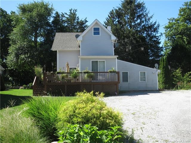 23Lanphiers Cove Rd, Branford, CT 06405