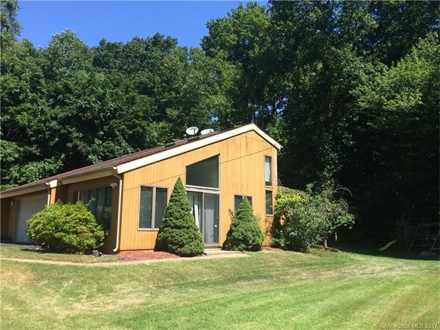 43Short Rocks Rd, Branford, CT 06405