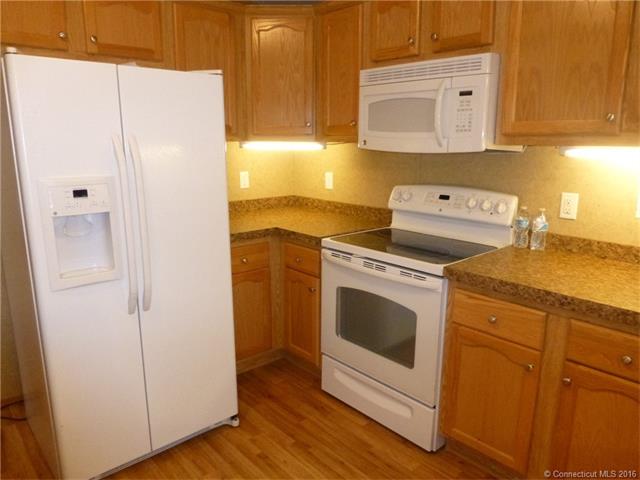 19 Leetes Island Rd #24, Branford, CT 06405