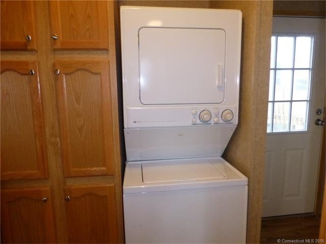 19 Leetes Island Rd #24, Branford, CT 06405