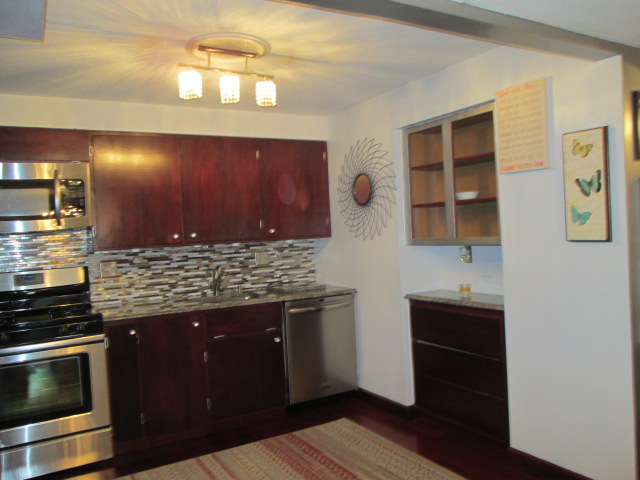 369 Walden Green Road, Branford, CT 06405