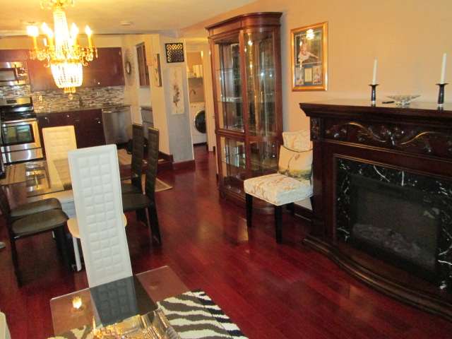 369 Walden Green Road, Branford, CT 06405