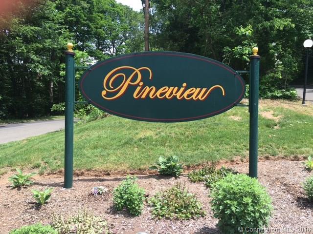 16 Pineview Dr, Branford, CT 06405