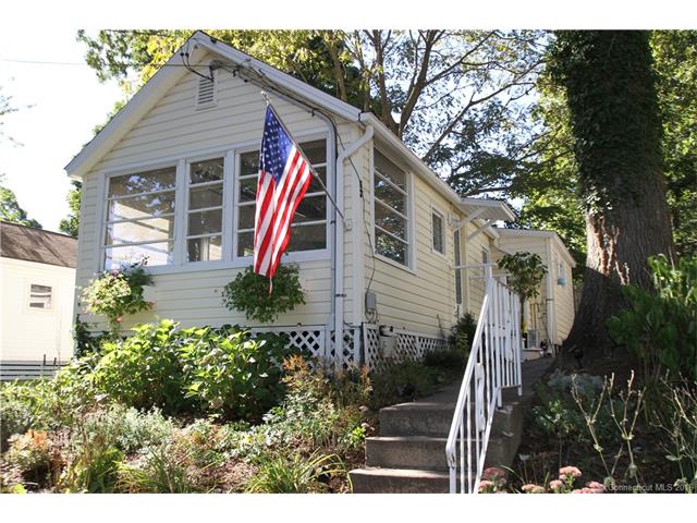 83 Lanphiers Cove, Branford, CT 06405