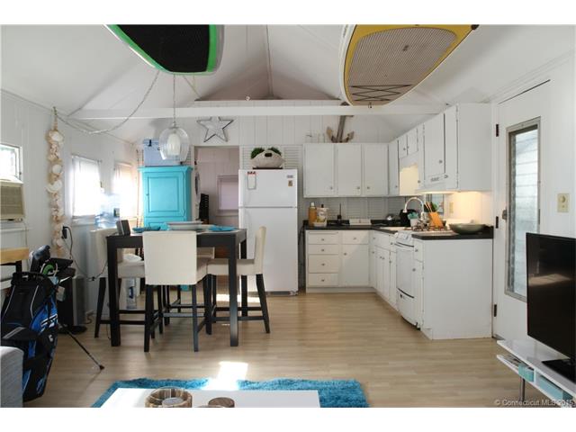 83 Lanphiers Cove, Branford, CT 06405