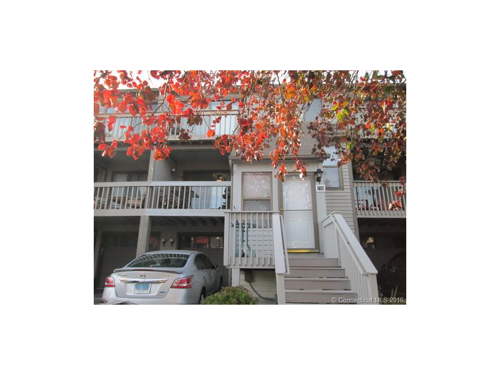 730 Robert Frost Dr, Branford, CT 06405