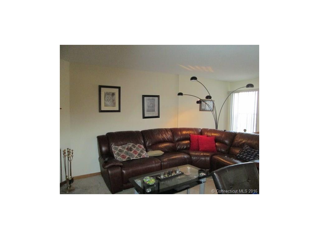730 Robert Frost Dr, Branford, CT 06405