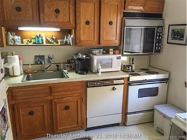 126Monticello Dr #126, Branford, CT 06405