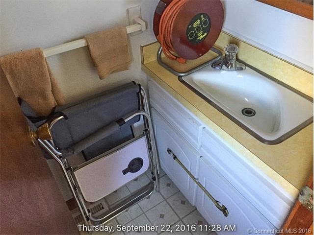 126Monticello Dr #126, Branford, CT 06405