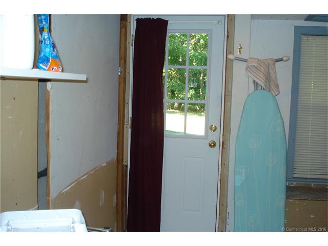 111 Island View Ter, Branford, CT 06405