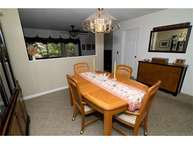 127 Foxbridge Village Rd, Branford, CT 06405