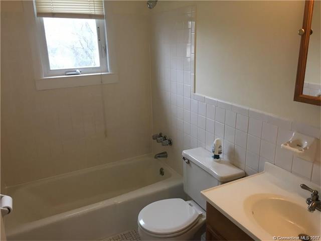 211 East Main St, Branford, CT 06405