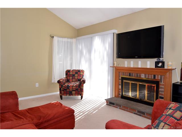 423Thoreau Rd #423, Branford, CT 06405