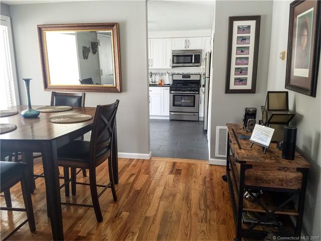 347Walden Green Rd #347, Branford, CT 06405