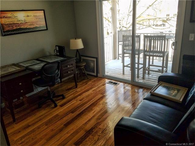 347Walden Green Rd #347, Branford, CT 06405