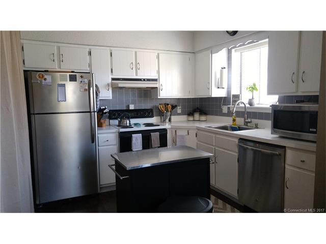 81Main St #23A, Branford, CT 06405