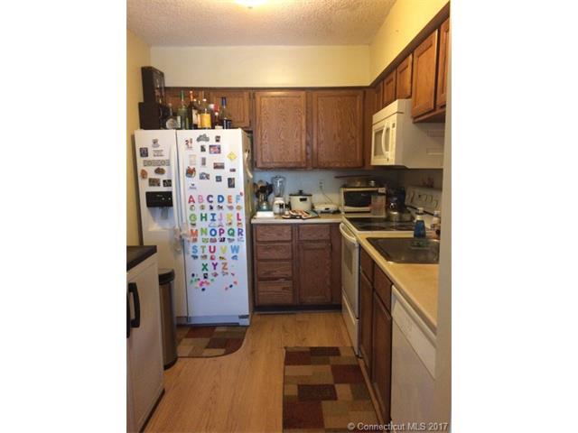 728Robert Frost Dr #728, Branford, CT 06405