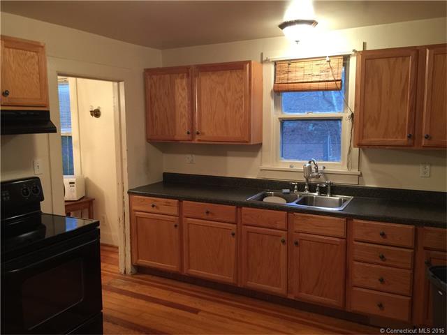 45 Deep River Rd, Essex, CT 06409