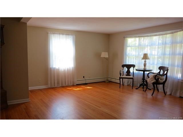 1064Summit Rd, Cheshire, CT 06410