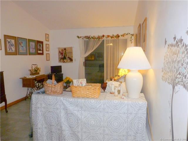 395 East Mitchell Ave, Cheshire, CT 06410