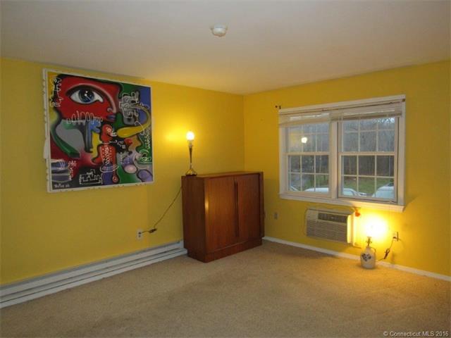 6 Woodridge Drive, Cheshire, CT 06410