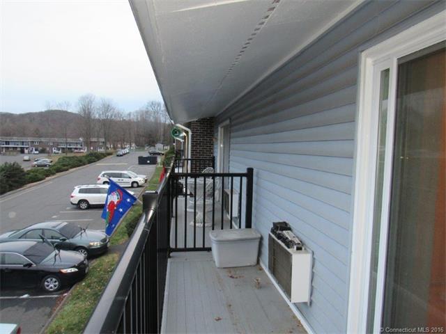 6 Woodridge Drive, Cheshire, CT 06410