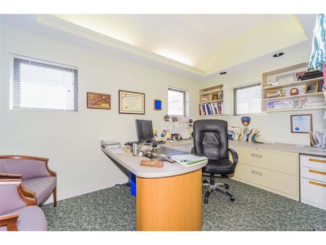 355 Highland Ave, Cheshire, CT 06410