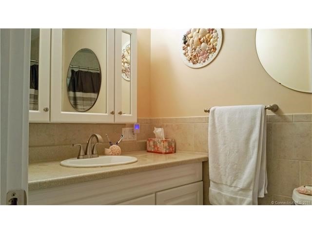 751 DWest Main St #751 D, Cheshire, CT 06410