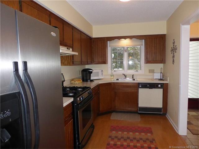 15 Quarry Village Rd, Cheshire, CT 06410