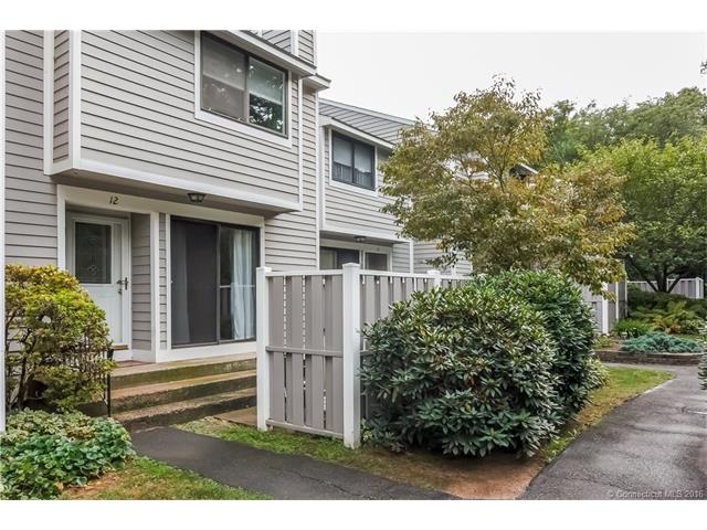 12 Ives Hill Ct, Cheshire, CT 06410