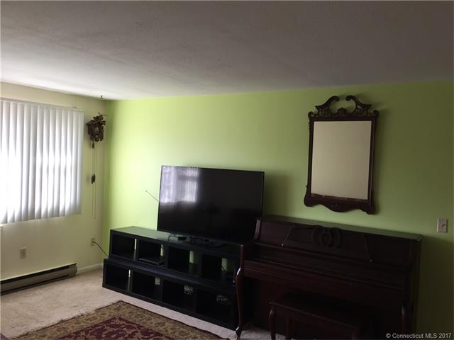134South Brooksvale Rd #3, Cheshire, CT 06410