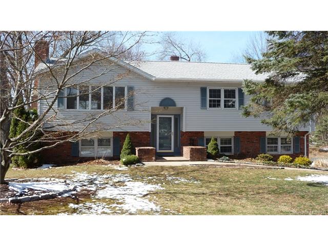 40 Stacy Ct, Cheshire, CT 06410