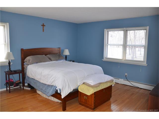 492Oak Ave #38, Cheshire, CT 06410