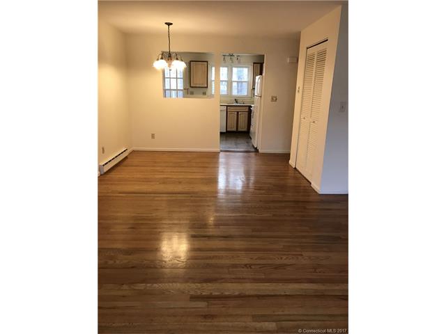 435 Robin Ct, Cheshire, CT 06410