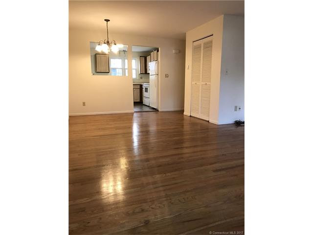 435 Robin Ct, Cheshire, CT 06410