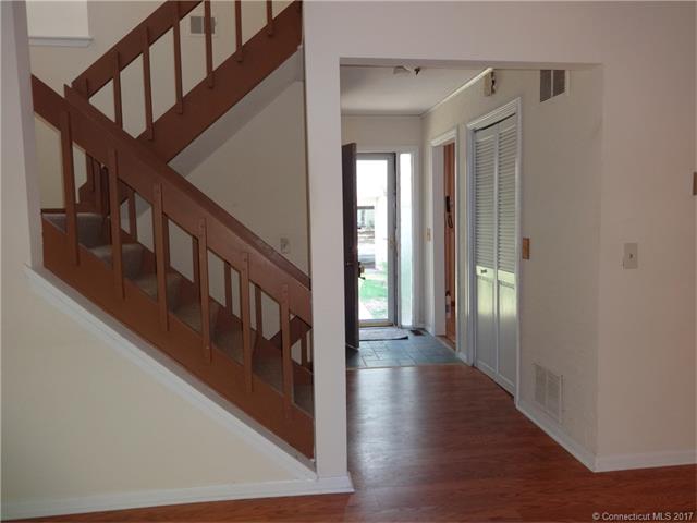 13Currier Way #13, Cheshire, CT 06410