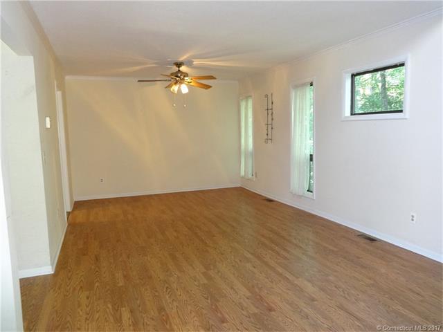 13Currier Way #13, Cheshire, CT 06410